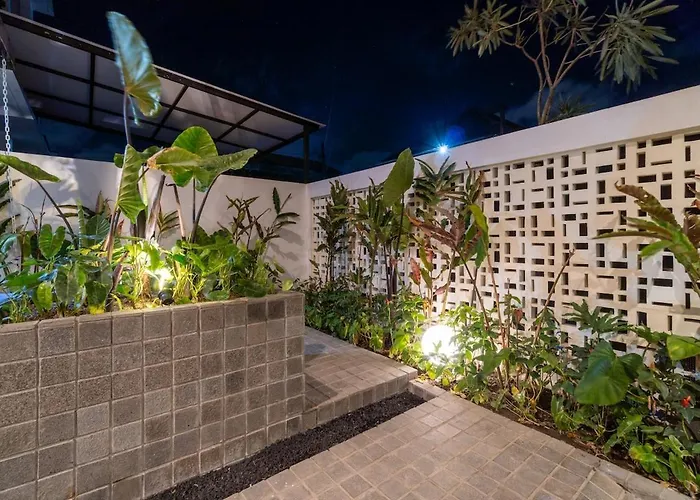 3br 3 Bathroom Pool In The Heart Of Vakantiehuis
