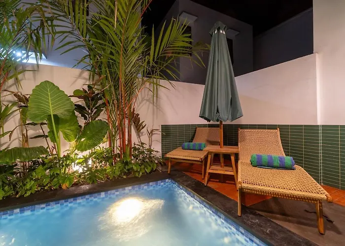 Vakantiehuis 3br 3 Bathroom Pool In The Heart Of *